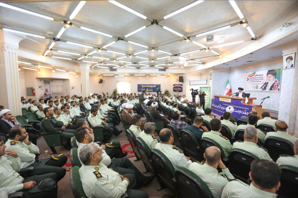 همایش نکوداشت فرماندهان انتظامی استان قم به مناسبت هفته انتظامی (فراجا)