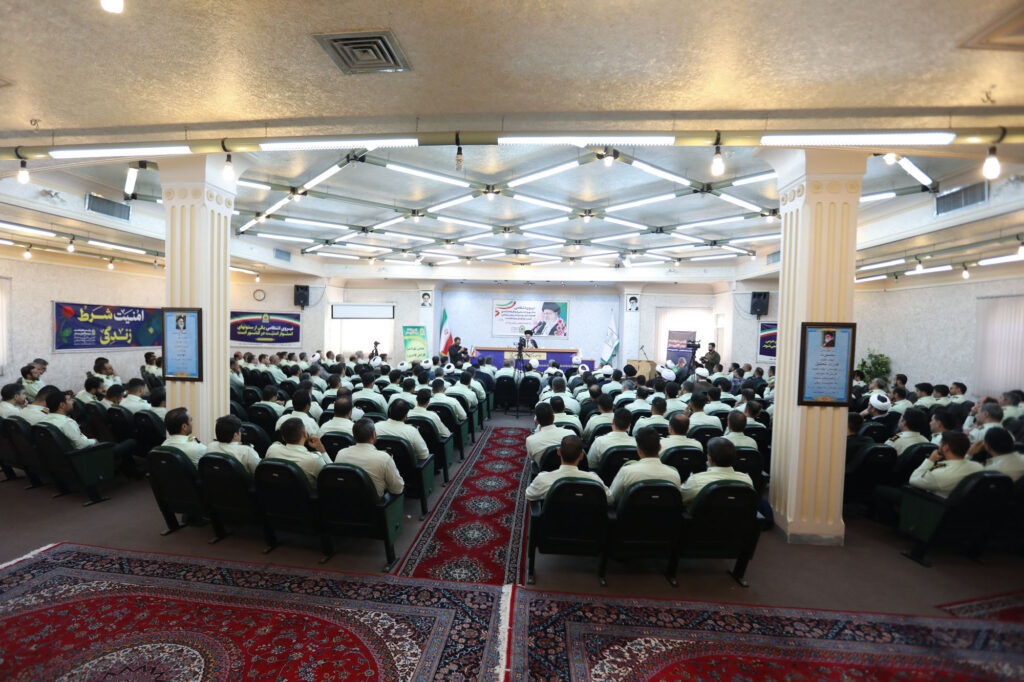 همایش نکوداشت فرماندهان انتظامی استان قم به مناسبت هفته انتظامی (فراجا)