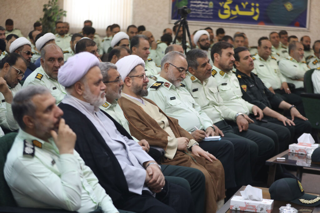 همایش نکوداشت فرماندهان انتظامی استان قم به مناسبت هفته انتظامی (فراجا)