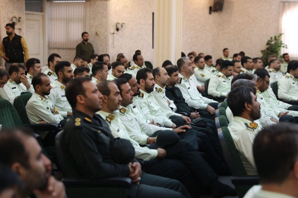 همایش نکوداشت فرماندهان انتظامی استان قم به مناسبت هفته انتظامی (فراجا)