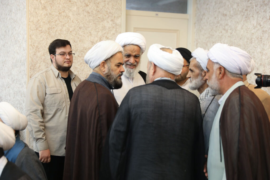 حضور آیت الله کعبی در دومین همایش ائمه جماعات استان قم در سال 1403