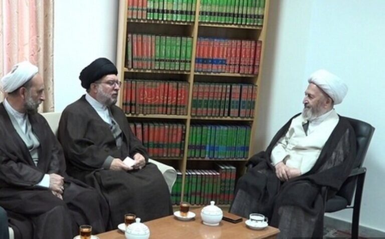 دیدار آیت الله العظمی سبحانی با رئیس کل جدید دادگستری استان قم