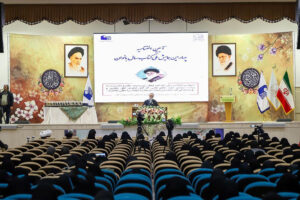 آیت الله علیرضا اعرافی در آیین اختتامیه چهارمین همایش ملی کتاب سال بانوان