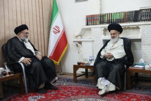 دیدار نماینده ولی فقیه در استان کهگیلویه و بویراحمد با آیت الله حسینی بوشهری