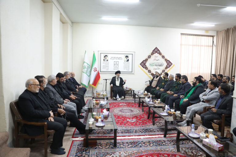 دیدار رئیس و اعضای هیئت اندیشهورز سازمان بسیج مداحان و هیئات مذهبی استان قم با آیت الله حسینی بوشهری