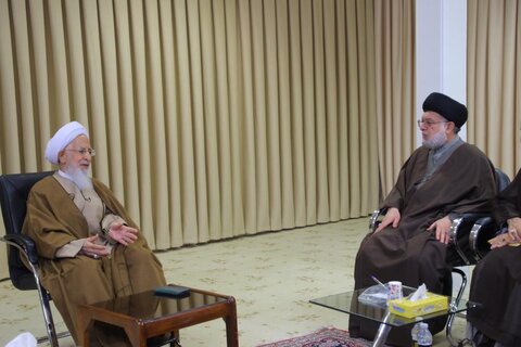 رئیس دادگستری استان قم - مراجع تقلید