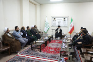 دیدار سردار سلیمانی رئیس سازمان بسیج مستضعفین با آیت الله حسینی بوشهری