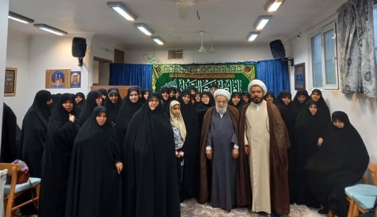 دیدار مدیر و معاونان حوزه علمیه خواهران لرستان و مدیران و معاونان مدارس علمیه خواهران این استان با آیتالله نجمالدین طبسی