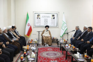 دیدار مسئولین بسیج اساتید حوزه و دانشگاه با آیت الله حسینی بوشهری به مناسبت روز وحدت حوزه و دانشگاه