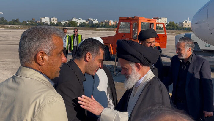 آیت الله حسینی بوشهری به منظور شرکت در اجتماع فاطمیون وارد جزیره جزیره خارگ شد