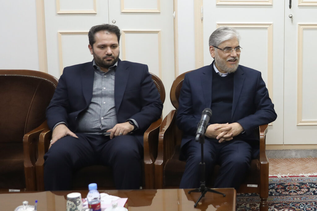 دیدار حسین سیمایی صراف با آیت الله حسینی بوشهری