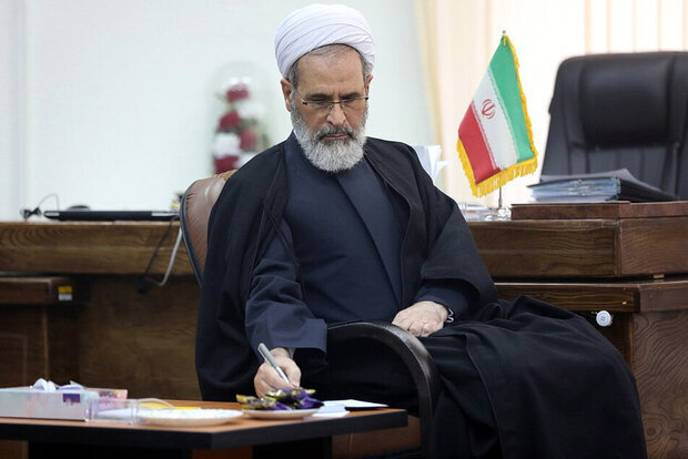 آیت الله علیرضا اعرافی