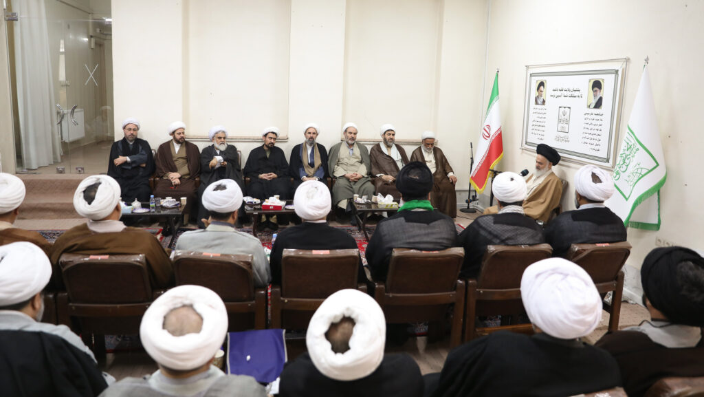 دیدار نمایندگان ولی فقیه در سپاه تهران بزرگ با آیت الله حسینی بوشهری