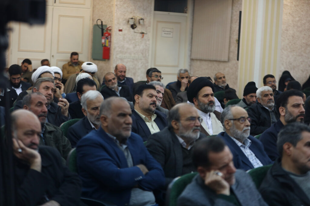 همایش تبیینی - بصیرتی بسیج مداحان و هیئات مذهبی استان قم