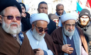 آیت الله شب زنده دار در راهپیمایی 22 بهمن 1403