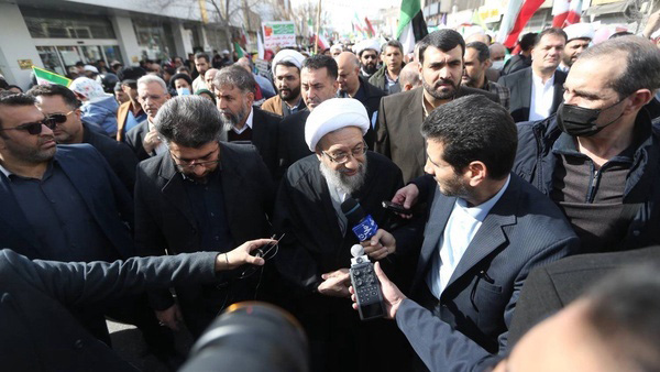 آیت الله آملی لاریجانی در راهپیمایی 22 بهمن 1403