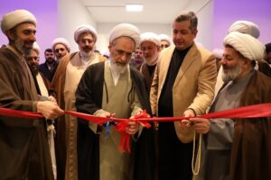 افتتاح سالن کنفرانس شهید رئیسی توسط آیت الله اعرافی