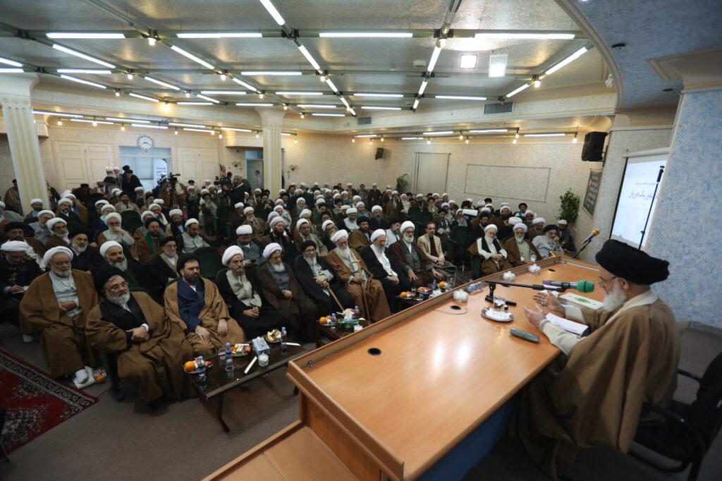 هجدهمین اجلاسیه مجمع عمومی جامعه مدرسین 7 اسفند (15)