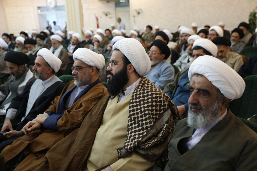 هجدهمین اجلاسیه مجمع عمومی جامعه مدرسین 7 اسفند (26)
