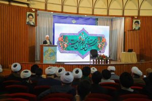 آیت الله اعرافی در نشست صمیمانه با فعالان حوزوی بینالملل از کشورهای مختلف