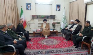 دیدار نوروزی فرمانده انتظامی استان قم با آیت الله حسینی بوشهری