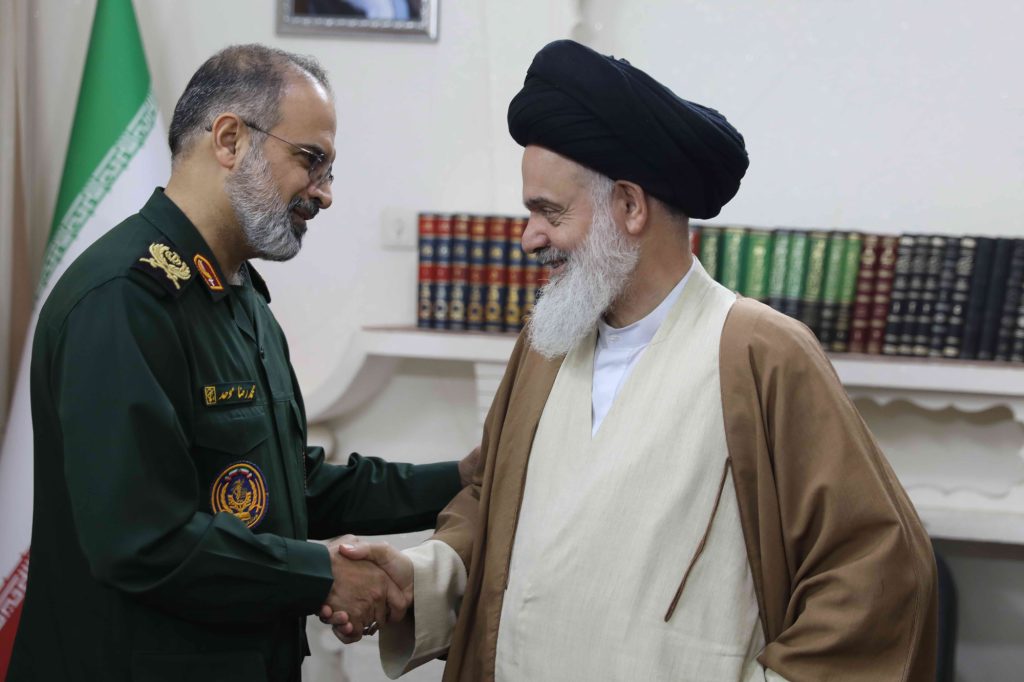 دیدار نوروزی فرمانده سپاه علی بن ابی طالب استان قم با آیت الله حسینی بوشهری