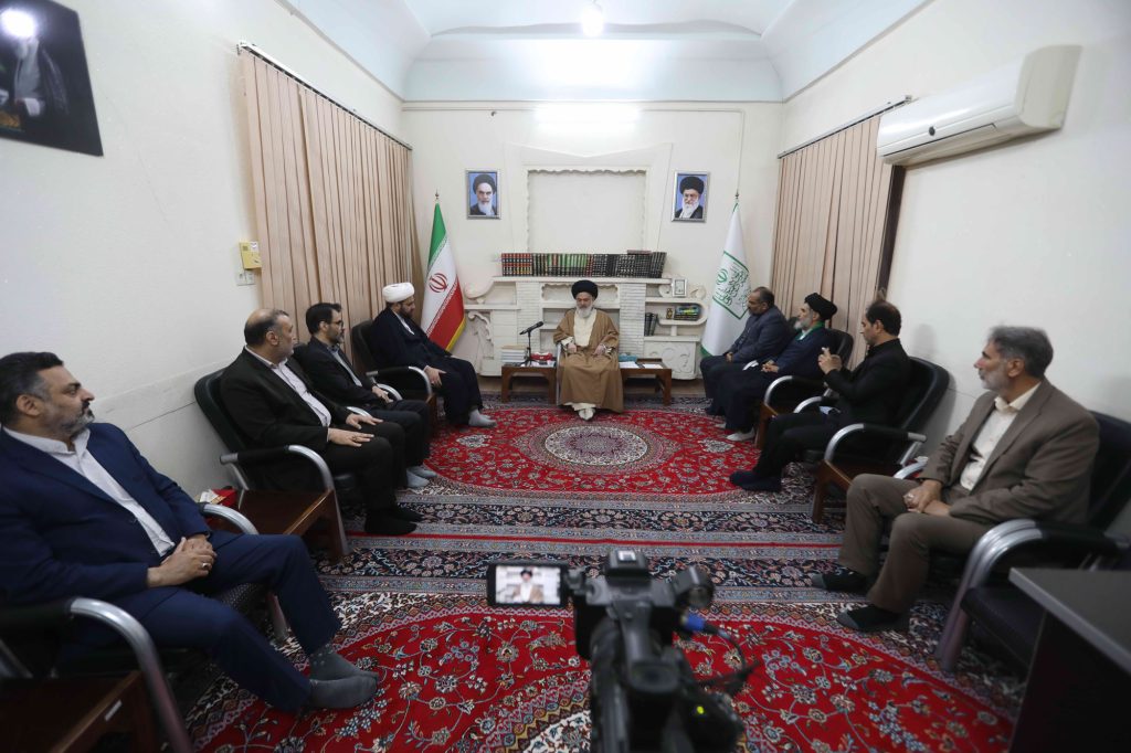 دیدار نوروزی مدیرکل و مدیران کمیته امداد امام خمینی استان قم با آیت الله حسینی بوشهری