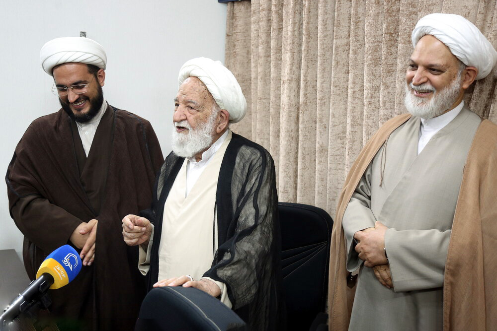 بازدید آیتالله مسعودی خمینی از خبرگزاری حوزه