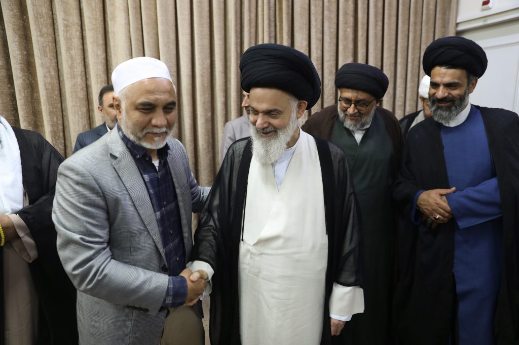 دیدار جمعی از علمای شیعه در آفریقای جنوبی، افغانستان، بنگلادش، پاکستان و سوریه با آیت الله حسینی بوشهری