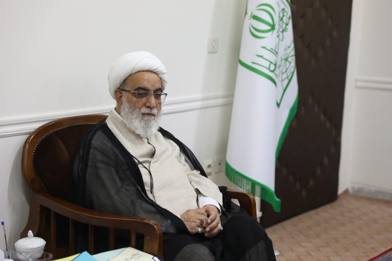 آیتالله شبزندهدار در دیدار مسئولان مرکز تدوین متون درسی حوزه: ضرورت تدوین متون درسی متناسب با نیازهای علمی معاصر