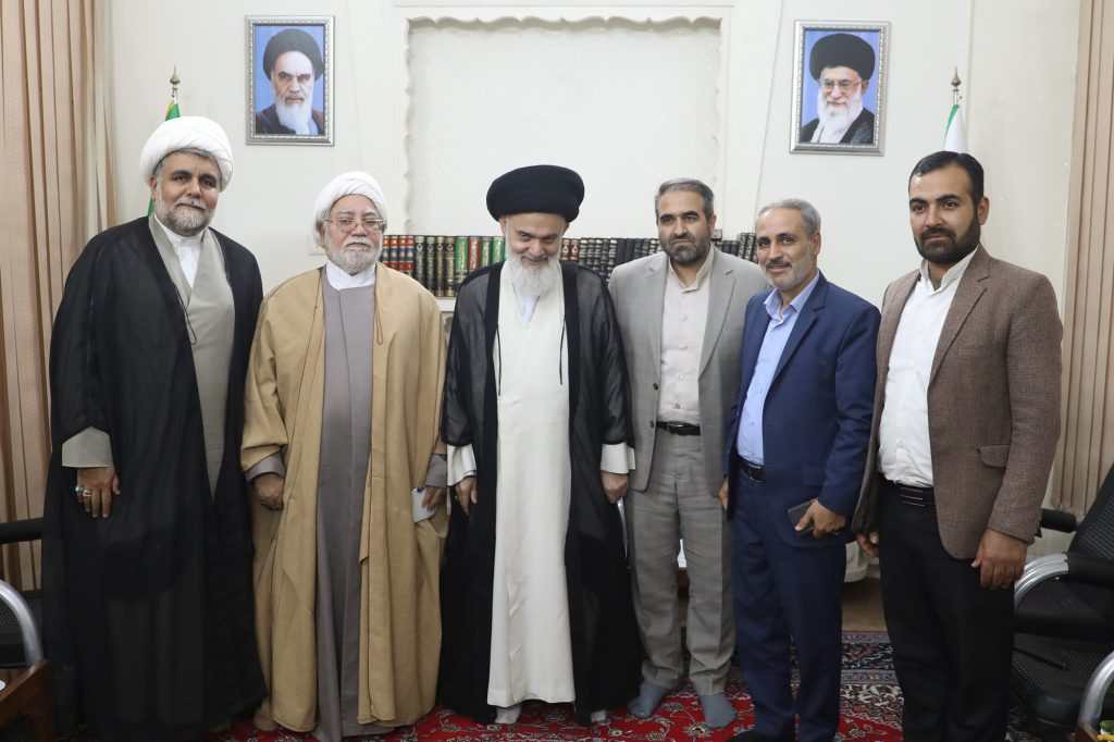 آیت الله حسینی بوشهری در دیدار مسئولین بسیج اساتید دانشگاه آزاد: مسئله جمعیت یکی از مسائل اصلی کشور است