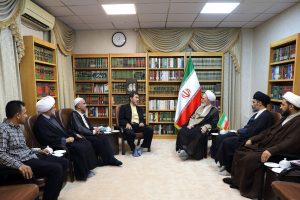 آیت الله علیرضا اعرافی در دیدار جمعی از اندیشمندان اندونزی