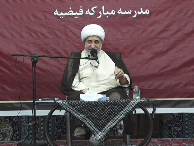 آیتالله اراکی در اجتماع حوزویان به مناسبت اولین سالگرد شهدای خدمت: شهید رئیسی توانمندیهای کشور را در عمل به نمایش گذاشت