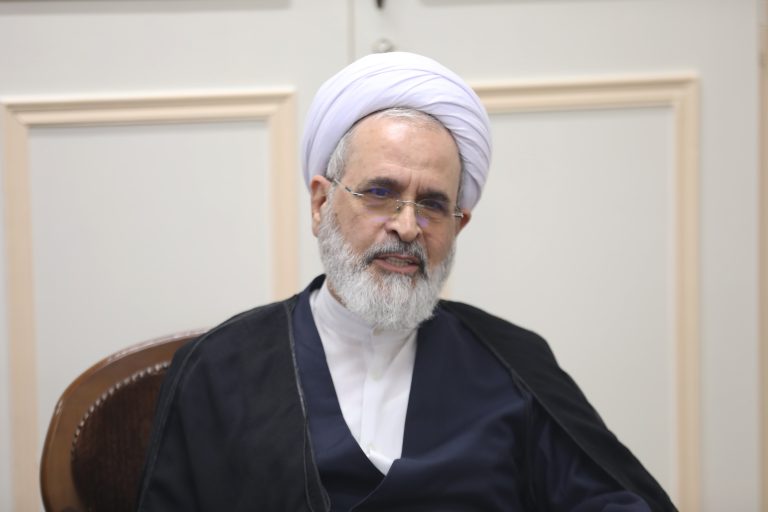 آیت الله علیرضا اعرافی