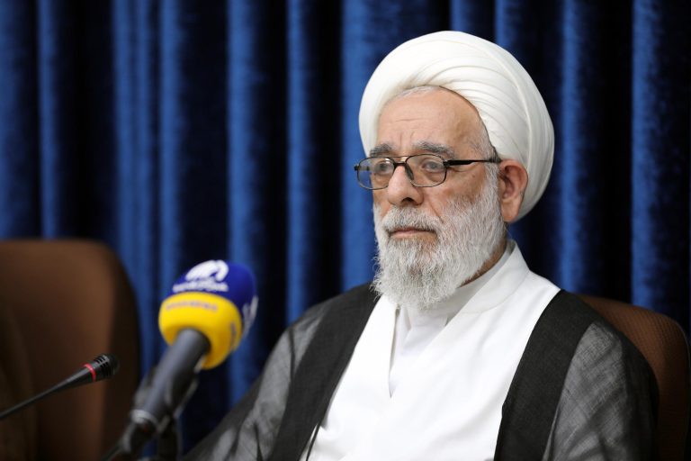 حجت الاسلام و المسلمین احمد فرخ فال