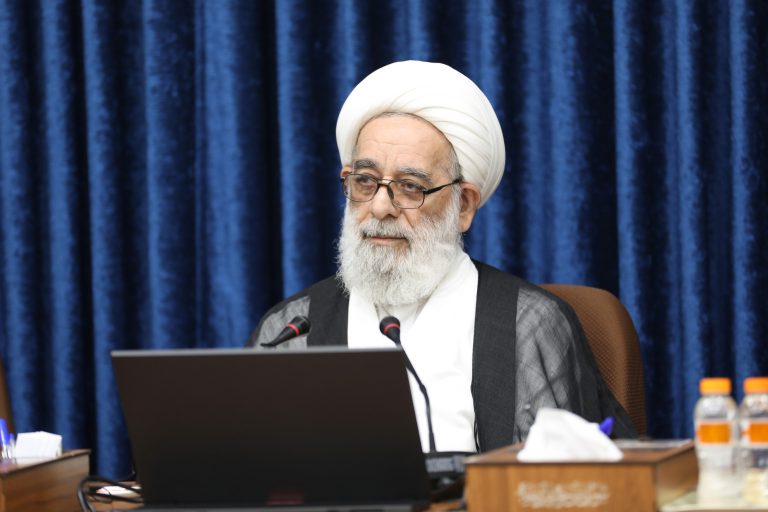 حجت الاسلام و المسلمین احمد فرخ فال