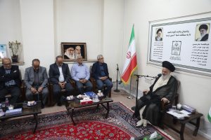 آیت‌الله حسینی‌بوشهری در دیدار رئیس ستاد توسعه و بازسازی عتبات عالیات