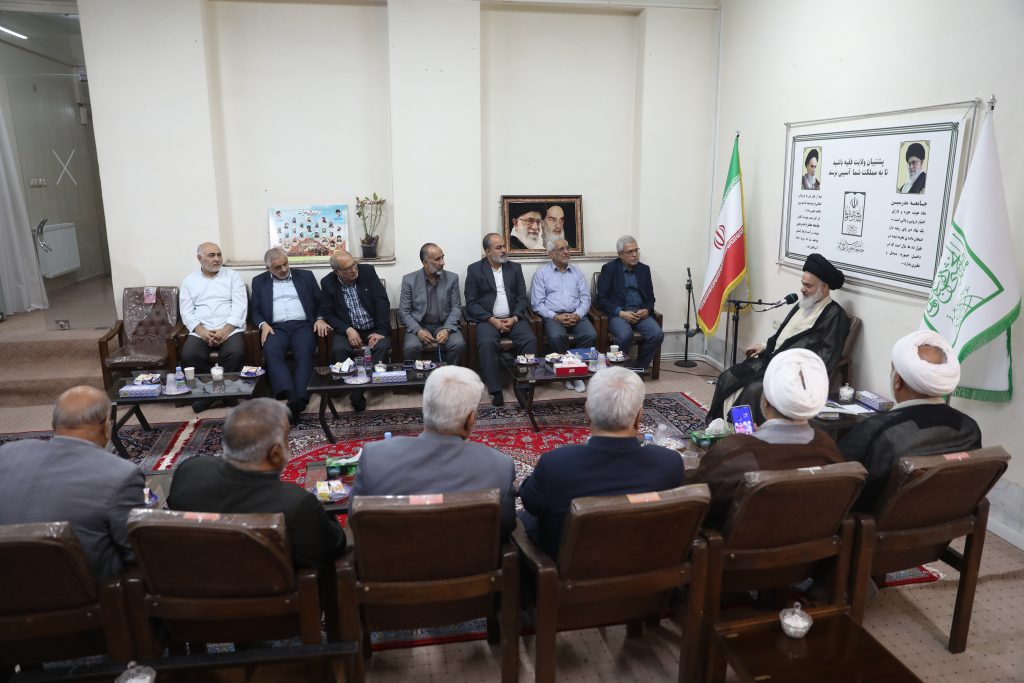 آیتالله حسینیبوشهری در دیدار رئیس ستاد توسعه و بازسازی عتبات عالیات