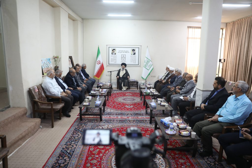 آیتالله حسینیبوشهری در دیدار رئیس ستاد توسعه و بازسازی عتبات عالیات