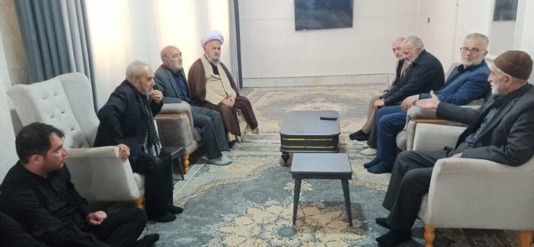 آیت الله علی اسلامی در دیدار با خانواده شهید کرمی شالی: ملت ایران ملتی مقاوم، امیدوار، عزتمند و اصیل است