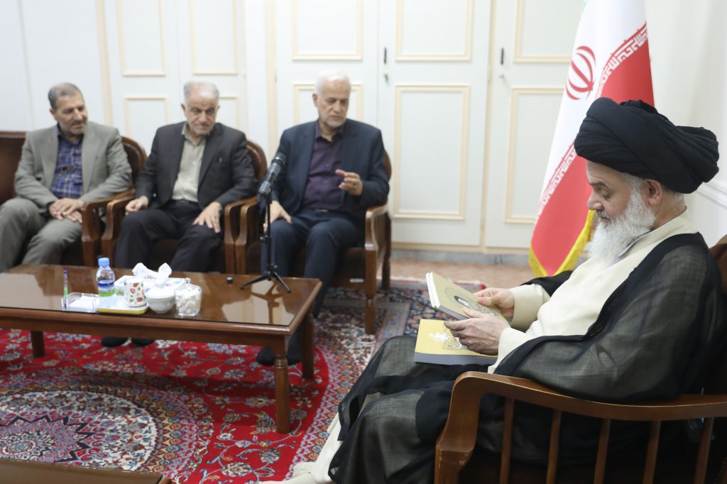 آیت الله حسینی بوشهری در دیدار دستاندکاران «کنگره ملی سلمان فارسی»