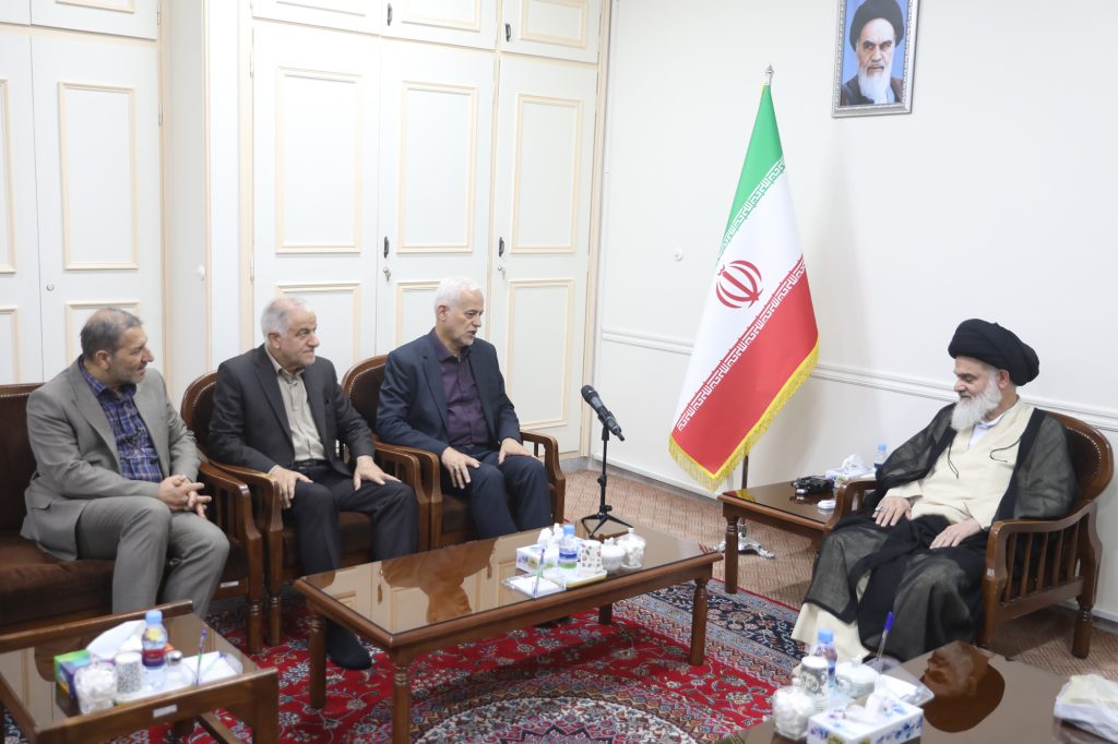 آیت الله حسینی بوشهری در دیدار دستاندکاران «کنگره ملی سلمان فارسی»