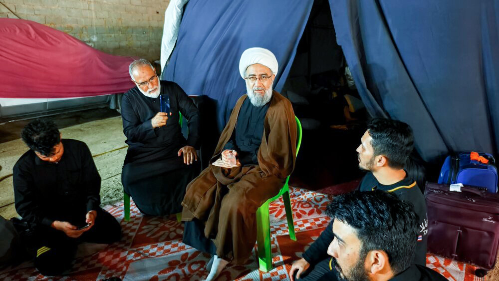 حضور آیت‌ الله جواد مروی در پیاده‌روی اربعین