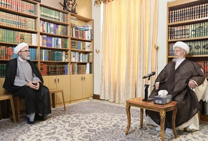 دیدار رئیس شورای هماهنگی تبلیغات اسلامی با آیت الله مکارم شیرازی