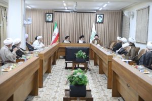 سید عمار حکیم در جمع اعضای جامعه مدرسین حاضر شد