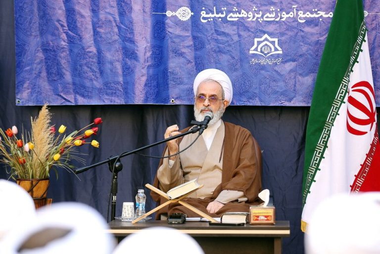 آیت الله اعرافی در مراسم آغاز سال تحصیلی مجتمع تبلیغ: انقلاب اسلامی بیش از هر زمان دیگری به حوزه نیاز دارد