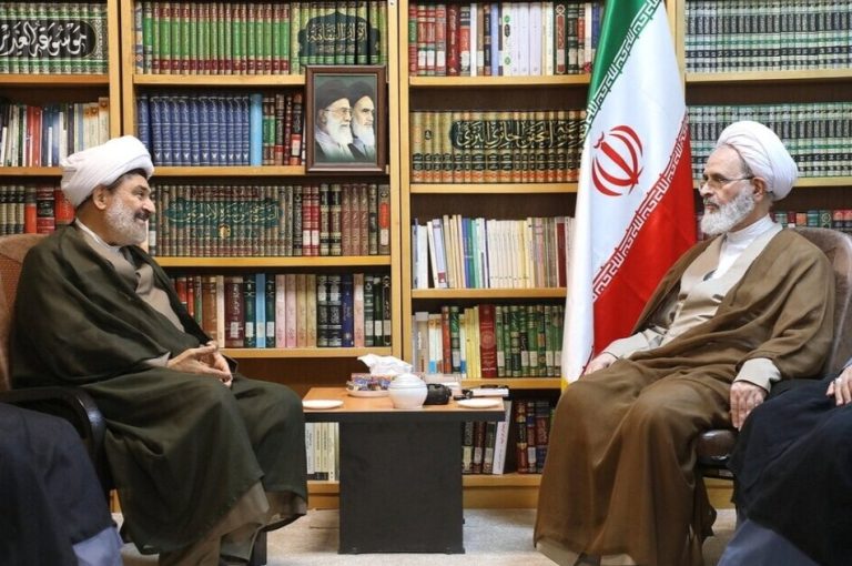 آیت الله اعرافی در دیدار مدیرکل اوقاف قم: ظرفیتهای بزرگ اقتصادی موقوفات باید فعال شوند