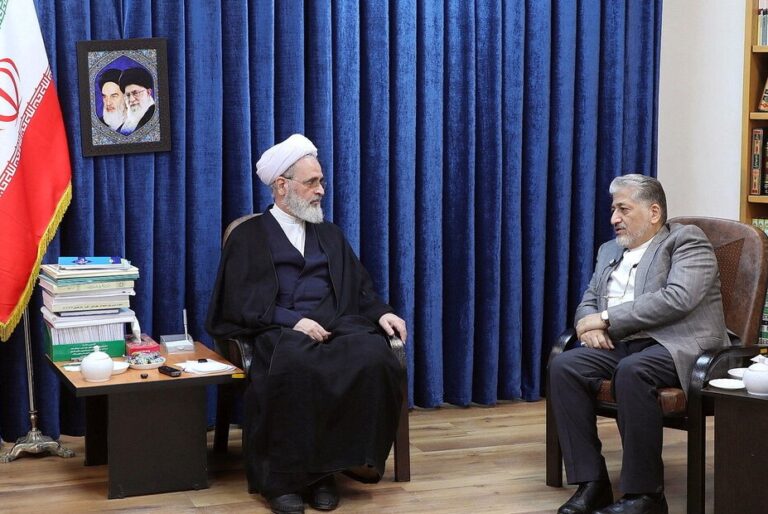 آیت‌ الله اعرافی در دیدار سرپرست دانشگاه آزاد: نگاه راهبردی شهید طهرانچی توانست دانشگاه آزاد اسلامی را ارتقا دهد