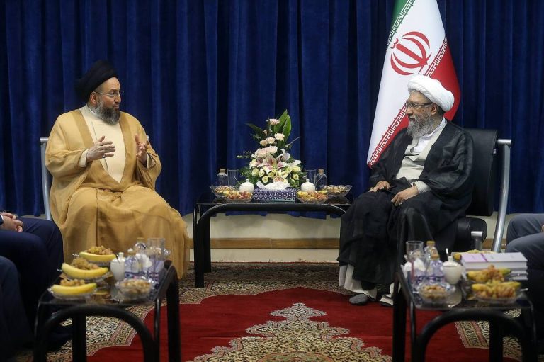 آیت الله آملیلاریجانی در دیدار با سیدعمارحکیم: فشار بر حشدالشعبی زمینه ساز تجزیه کشورهای منطقه است