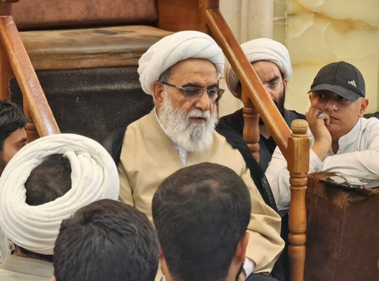 آیتالله شبزندهدار در جمع طلاب مدرسه علمیه دارالحکمه اصفهان: مؤمن نباید گرفتار پژمردگی و ناامیدی شود